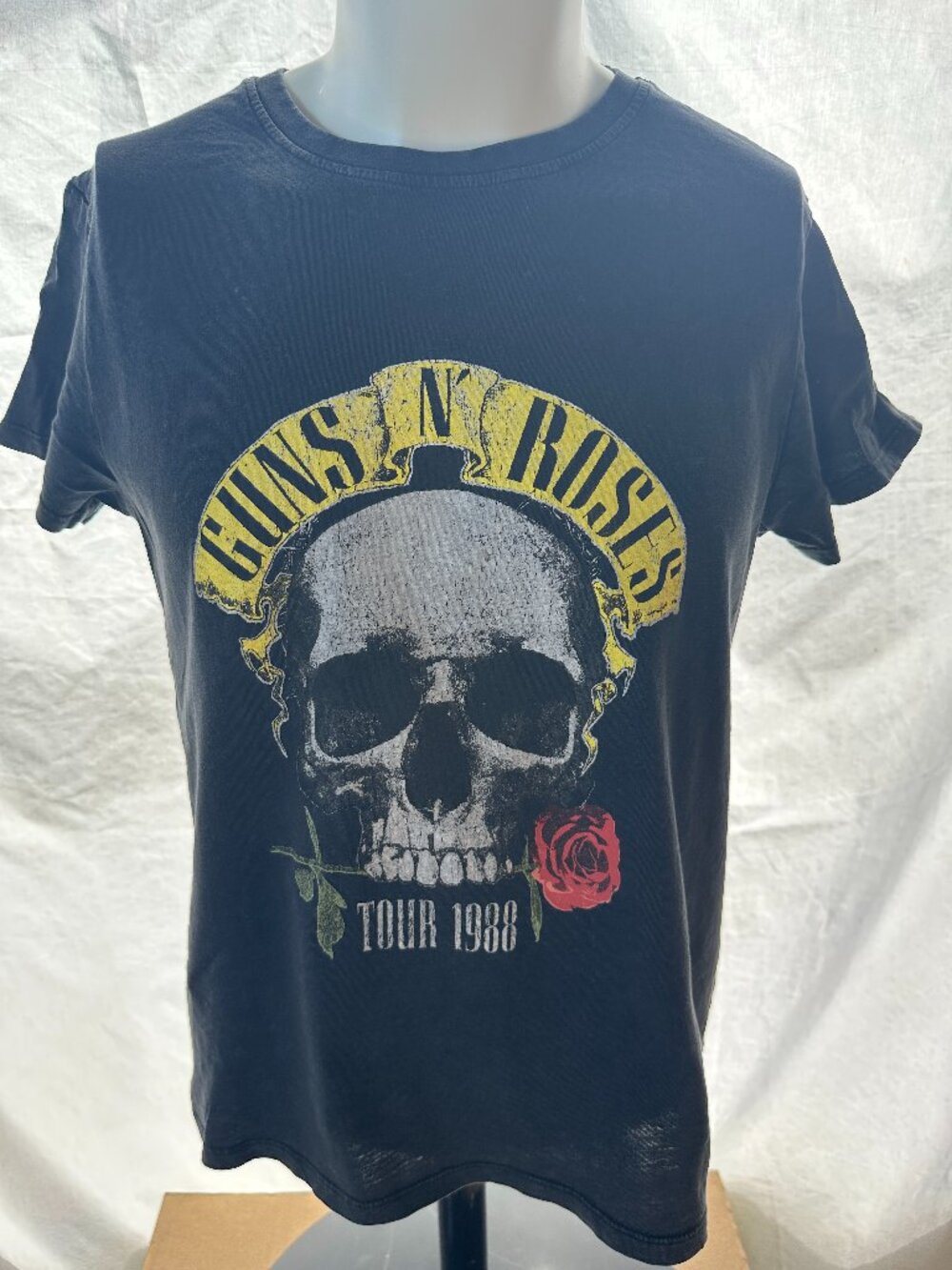 Guns N' Roses Tour Men's Black T Shirt Size Large Bravado Axl Rose Slash Izzy St